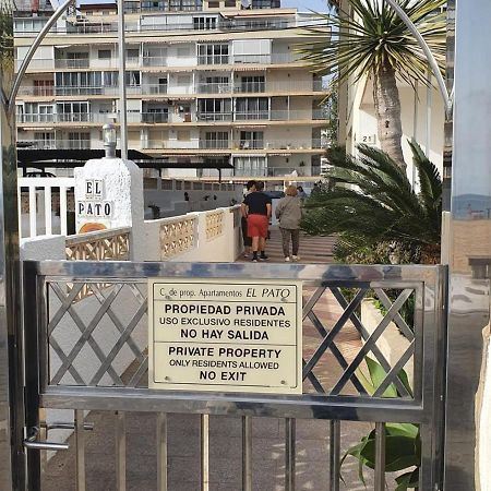 First Line Apartment With 3 Bedrooms And Seaviews Benidorm Exterior foto