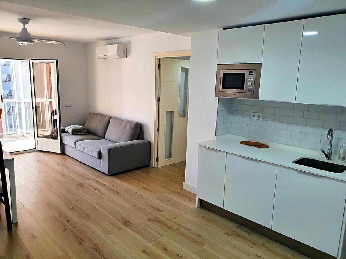 First Line Apartment With 3 Bedrooms And Seaviews Benidorm Exterior foto